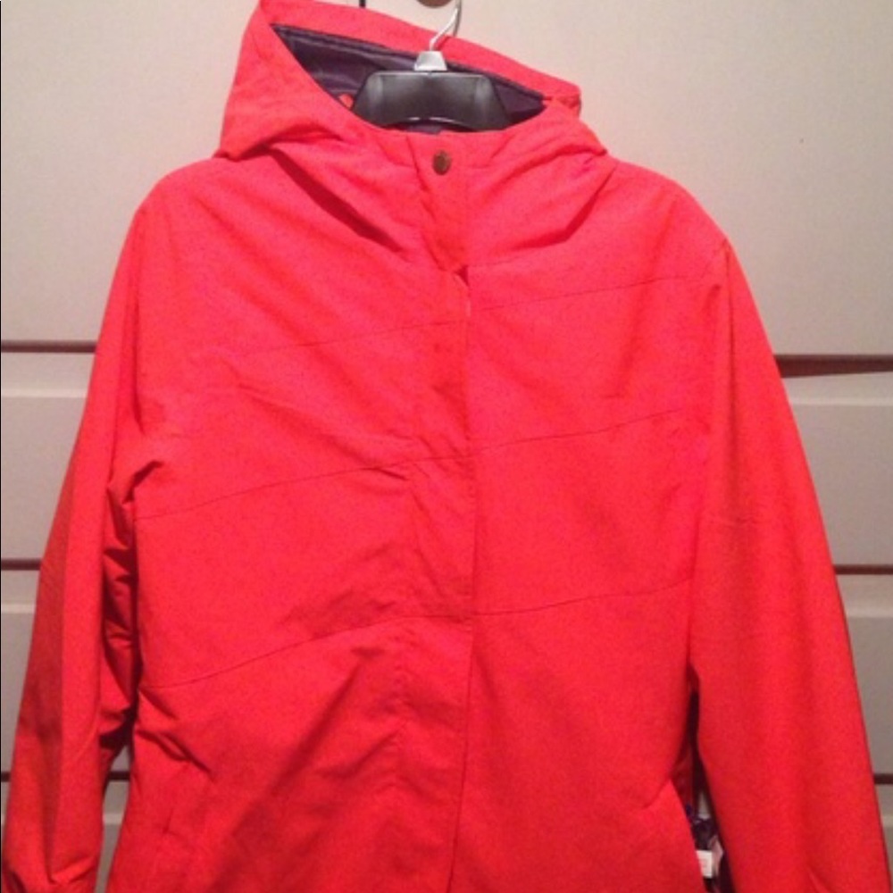 Aperture snowboarding coat !